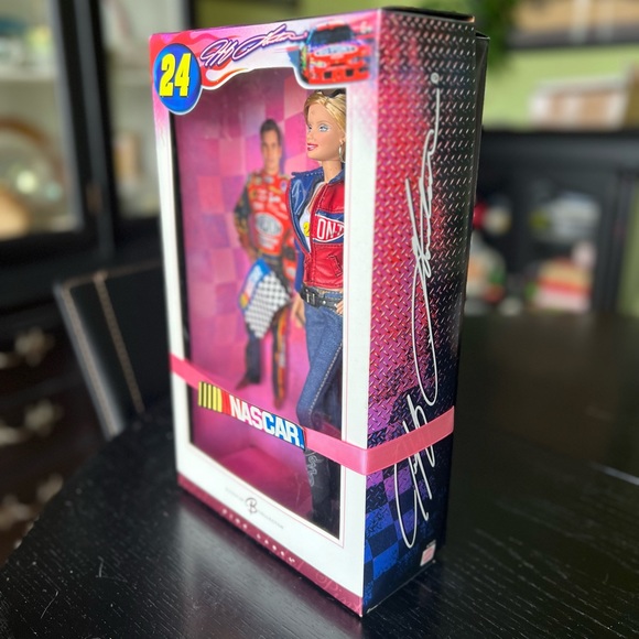 Jeff Gordon Barbie, 2006 - Picture 5 of 6